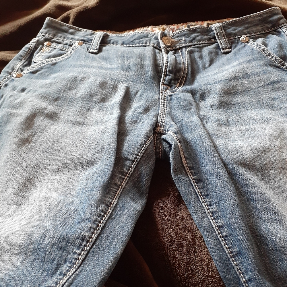 MISS ME BERMUDA SHORTS